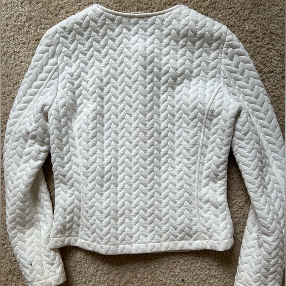 White jacket - Picture 2 of 3